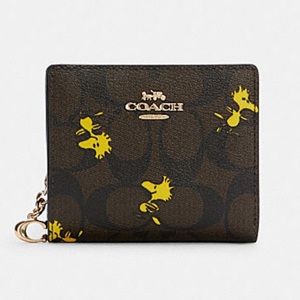 Special Limited Edition Coach X Peanuts Woodstock Snap Wallet.